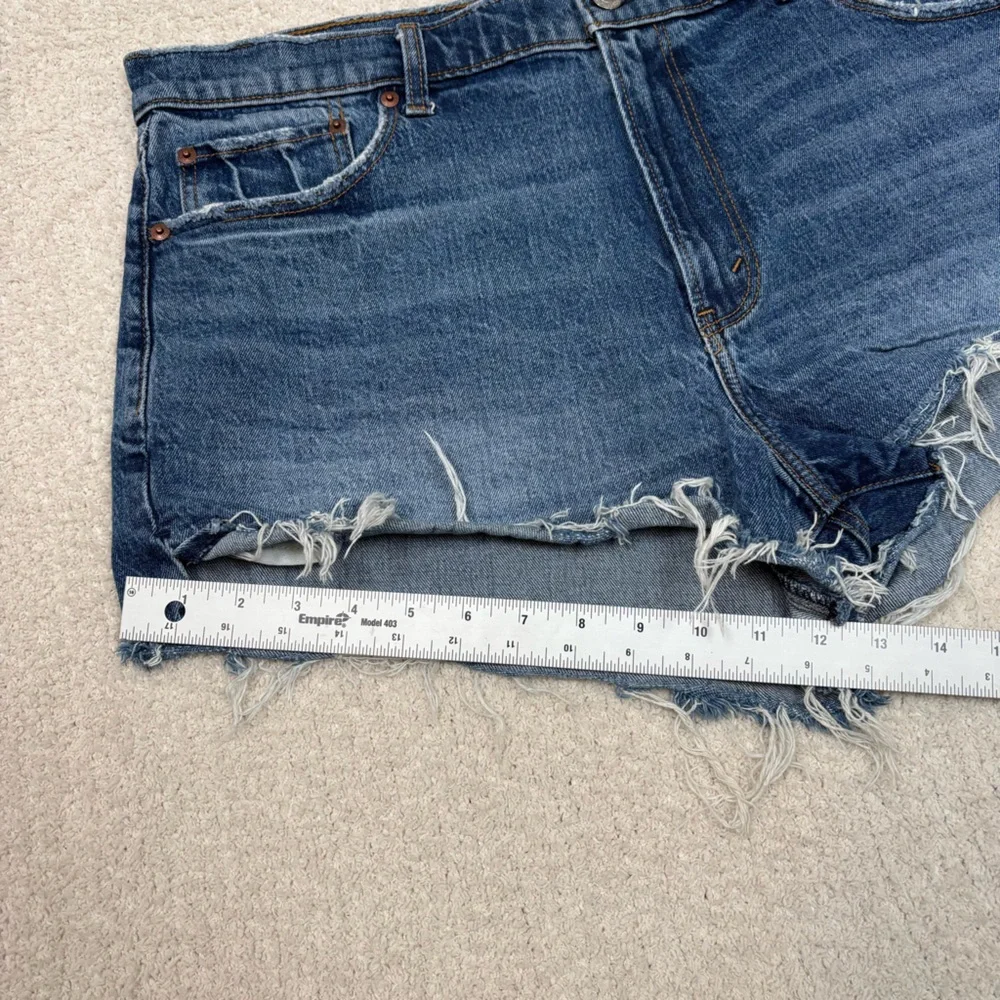 Abercrombie & Fitch Shorts 33‎ Blue The Mom Short High Rise Distressed Cutoff